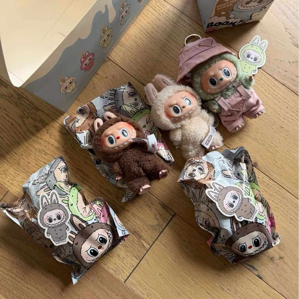 LABUBU - Picture 2 of 4